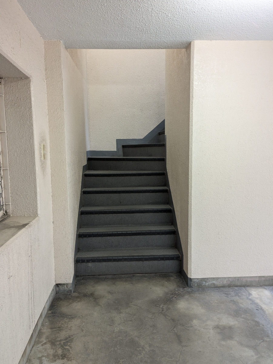 v20251019150703/fresh/building/J00100359189_4