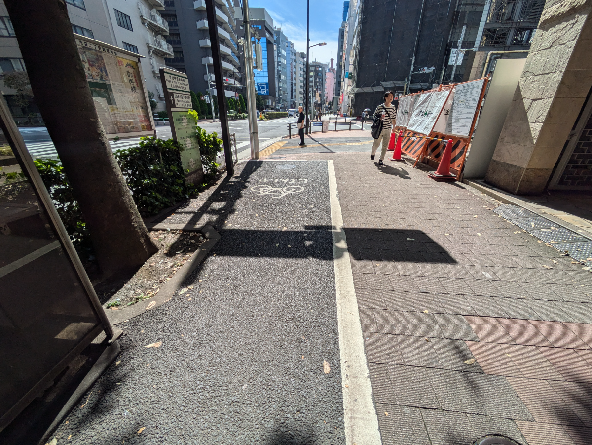 v20251019150703/fresh/building/J00100368304_2