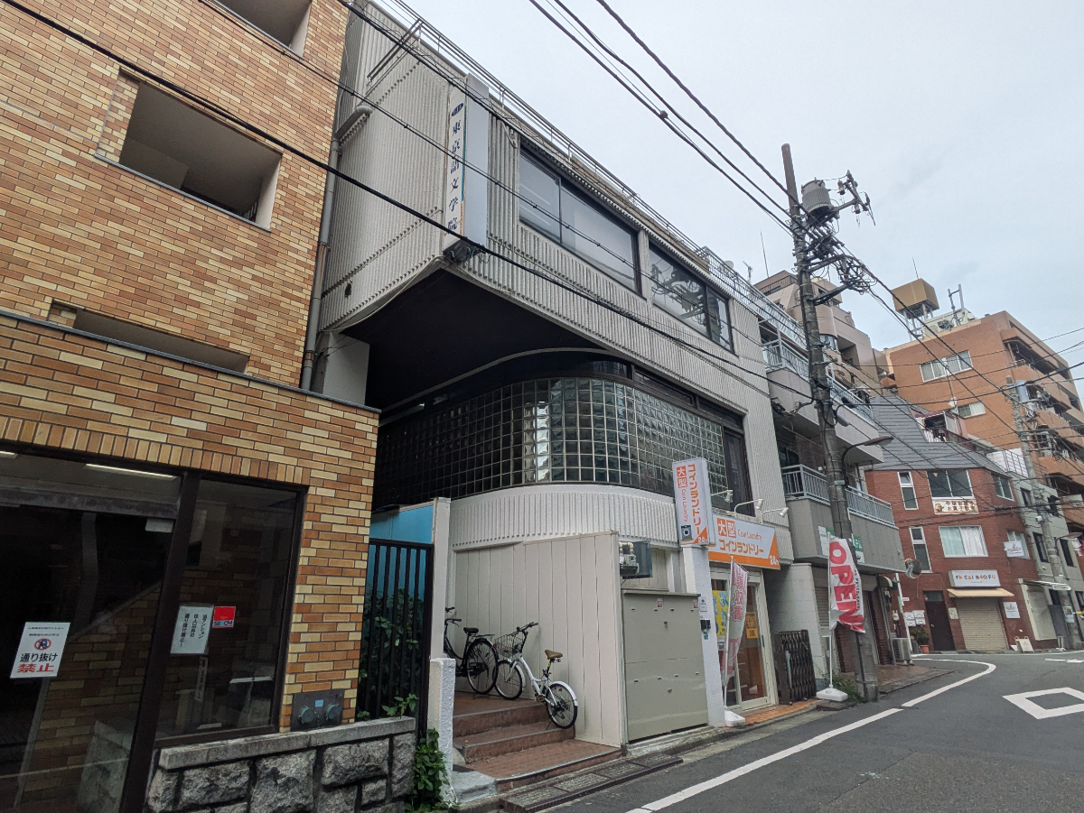 v20251019150703/fresh/building/J00100371818_6