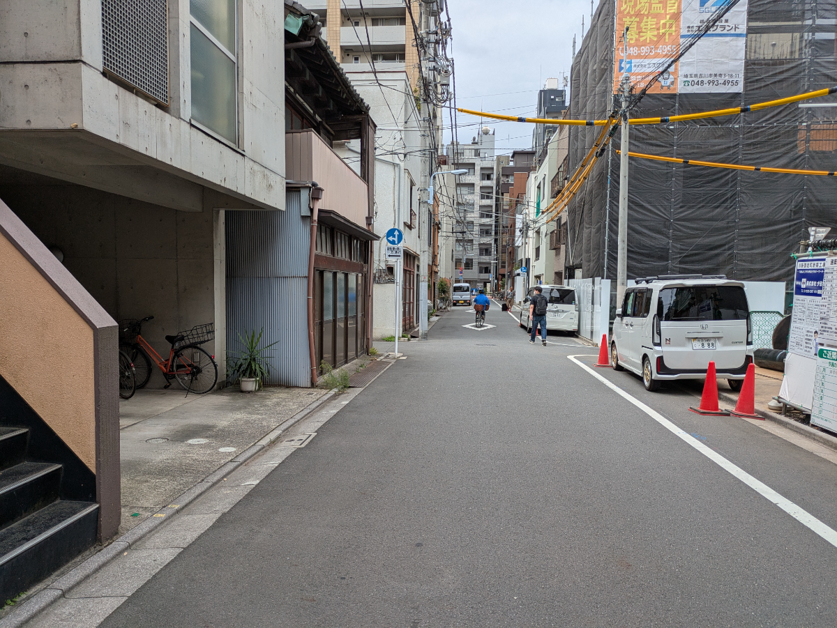 v20251019150703/fresh/building/J00100373103_2