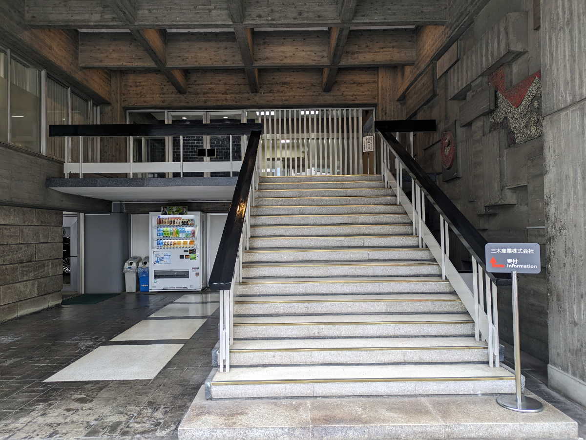 v20251019150703/fresh/building/J00100385588_3