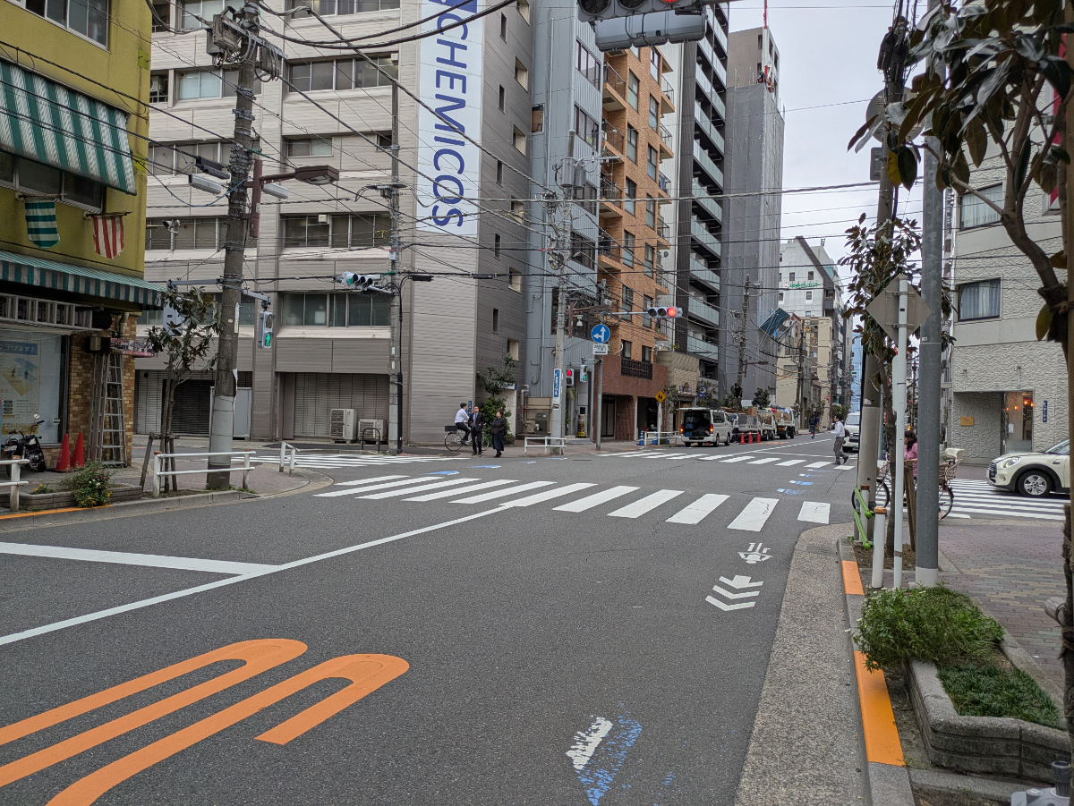 v20251019150703/fresh/building/J00100401773_12