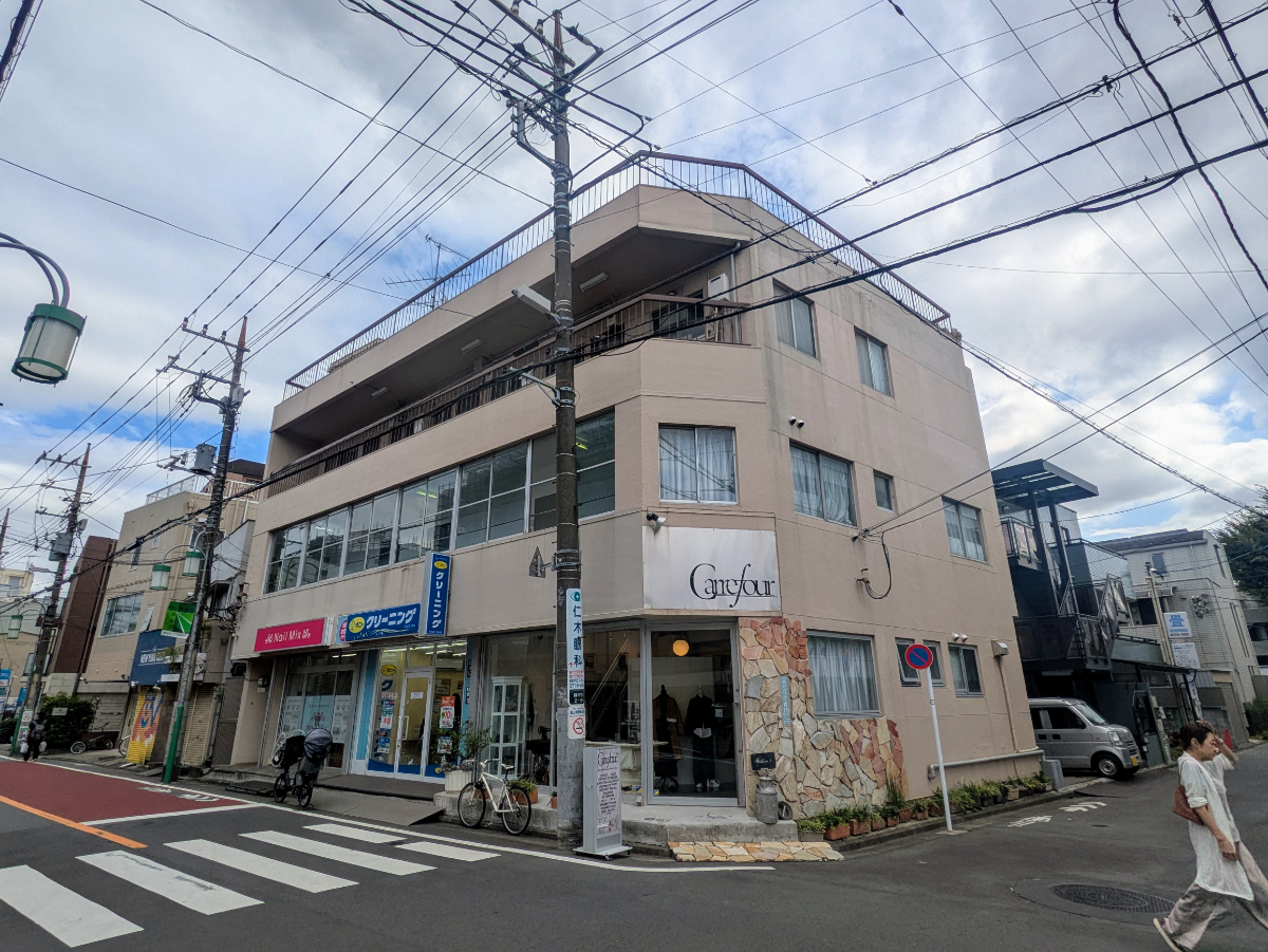 v20251019150703/fresh/building/J00100405054_7