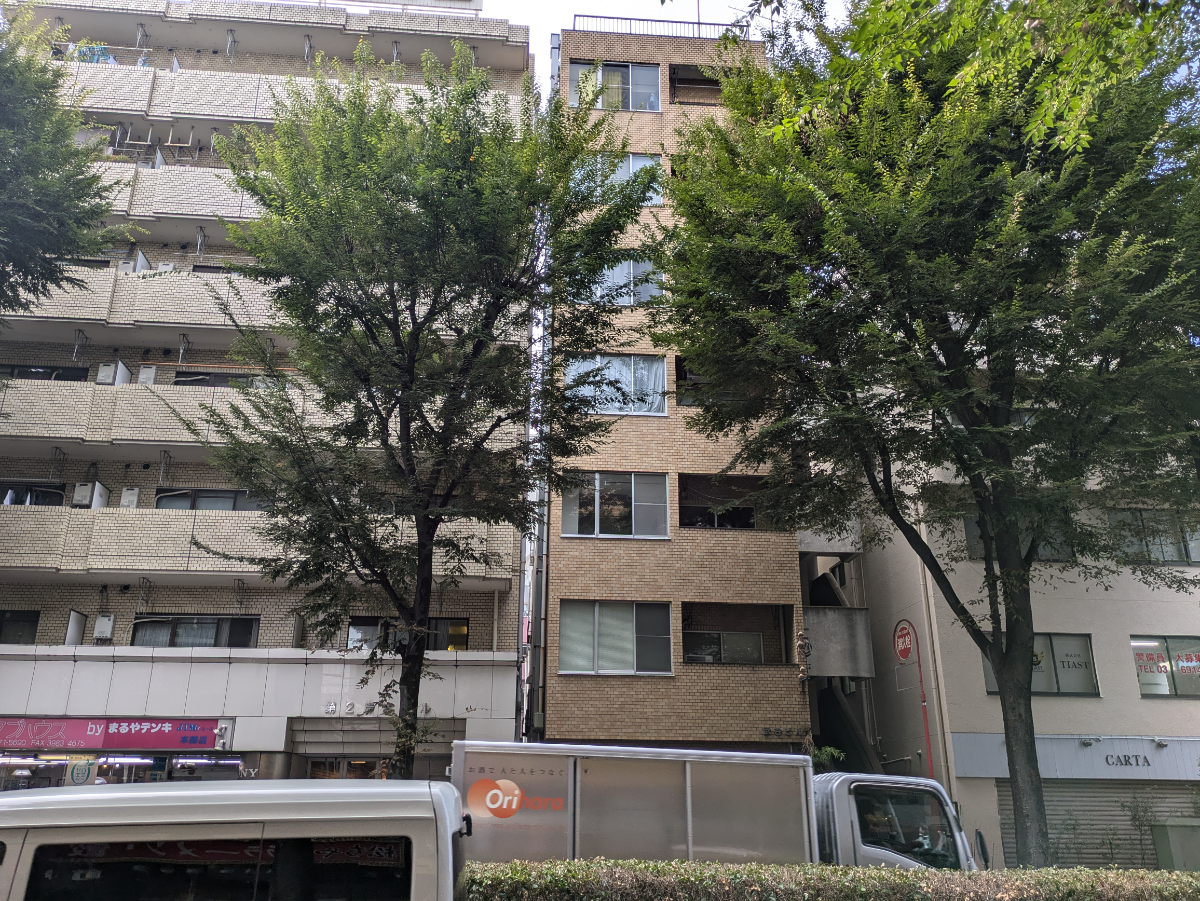 v20251019150703/fresh/building/J00100411630_1