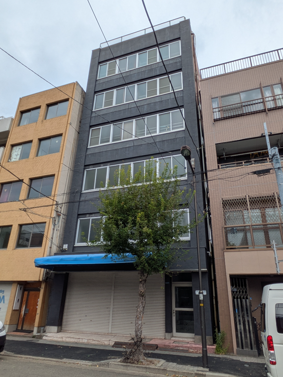 v20251019150703/fresh/building/J00100413755_5
