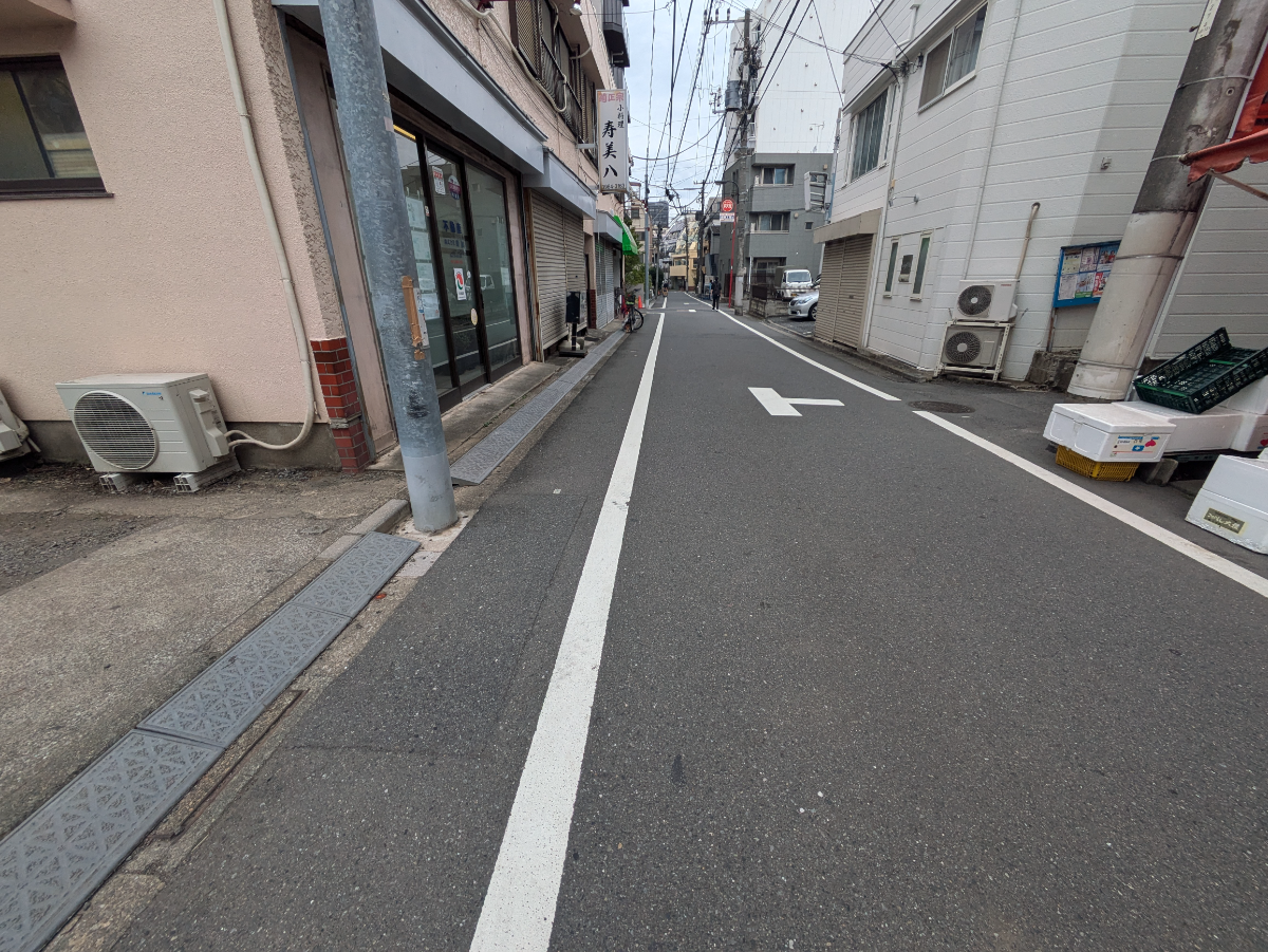 v20251019150703/fresh/building/J00100414351_2
