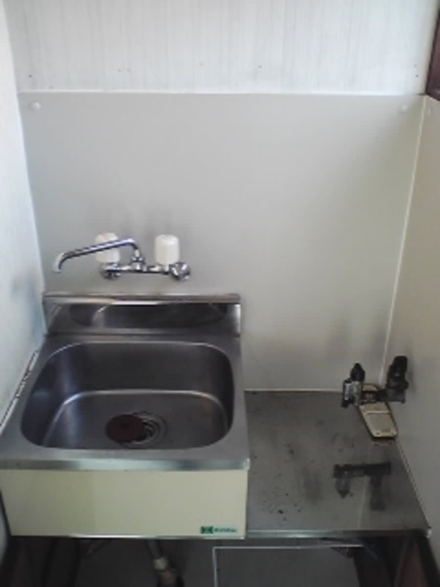 v20251019150703/fresh/building/J00100415263_12
