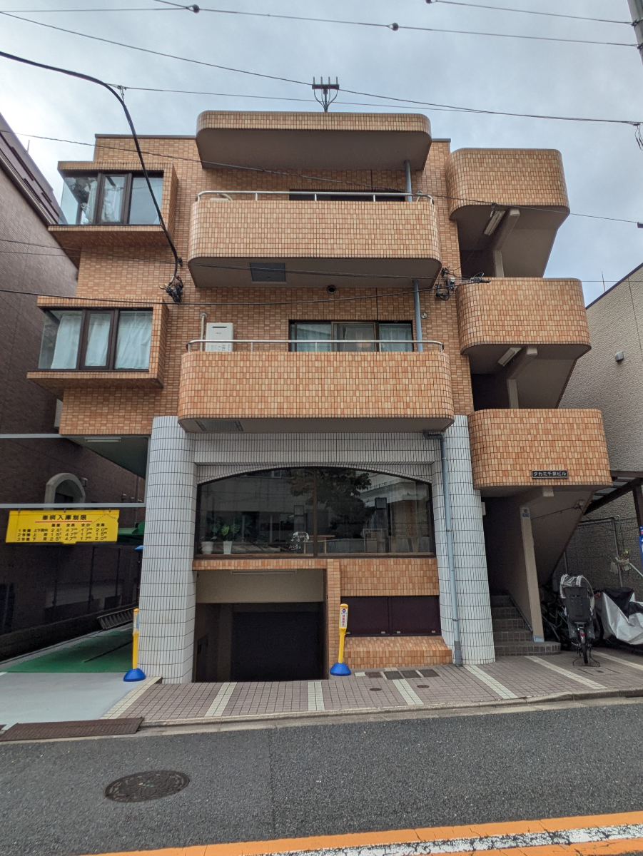 v20251019150703/fresh/building/J00100443118_1
