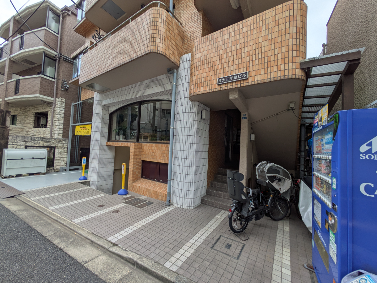 v20251019150703/fresh/building/J00100443118_10