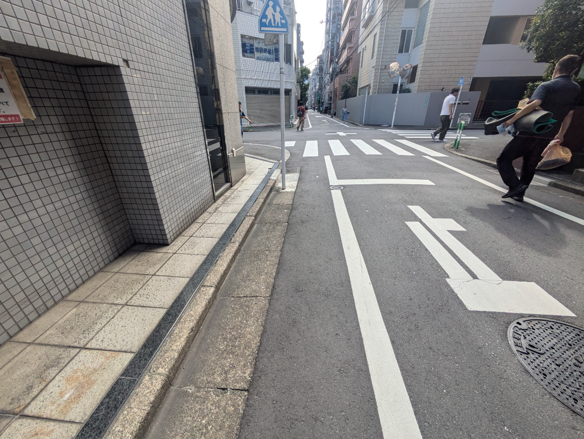 v20251019150703/fresh/building/J00100609909_13