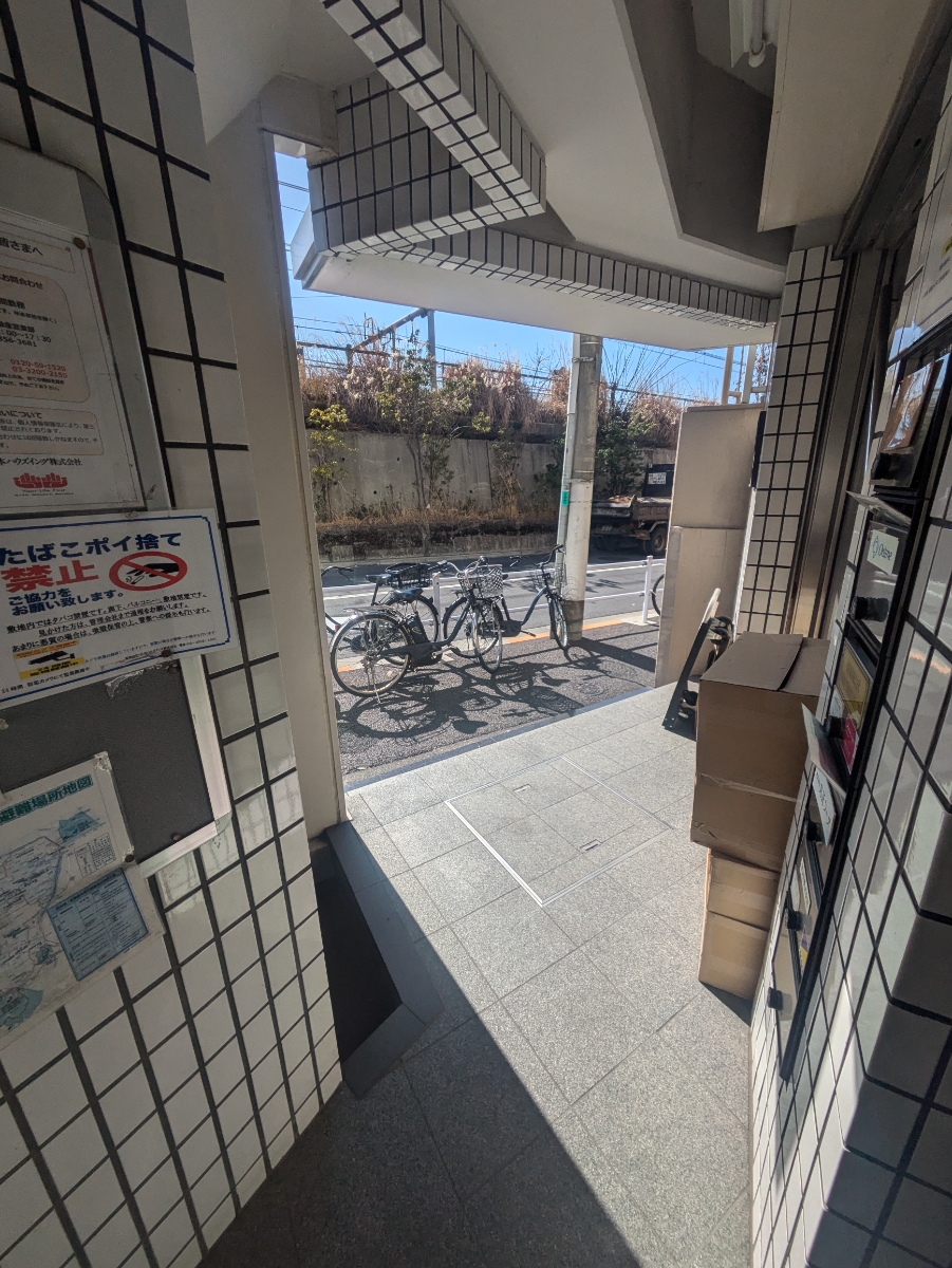 v20251020150704/fresh/building/J00100387432_7