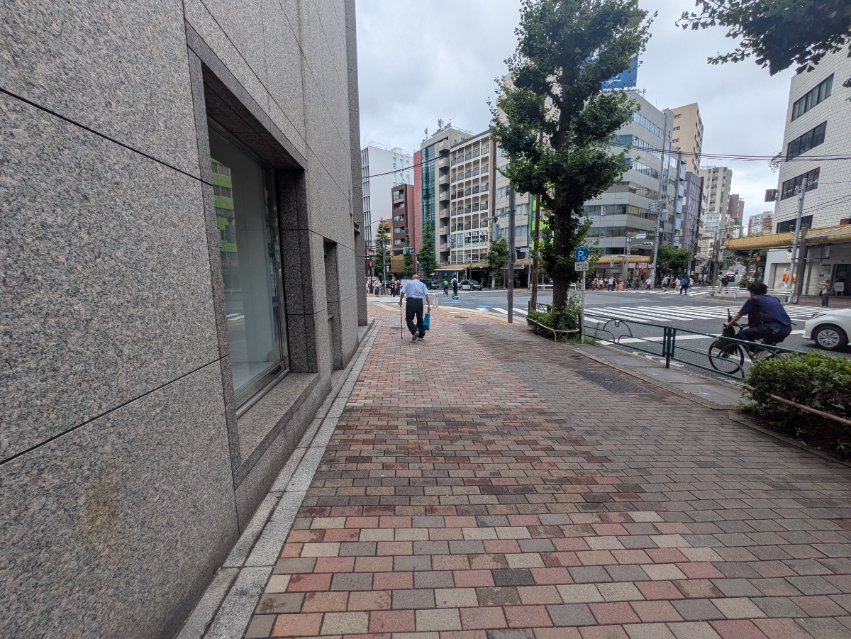 v20251020150704/fresh/building/J00100391828_12