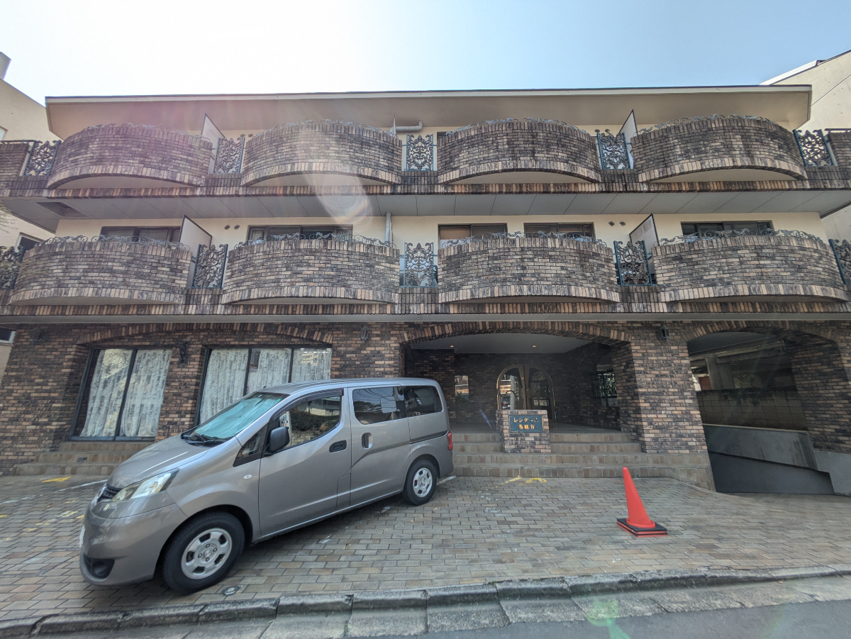 v20251022150707/fresh/building/J00100278597_15