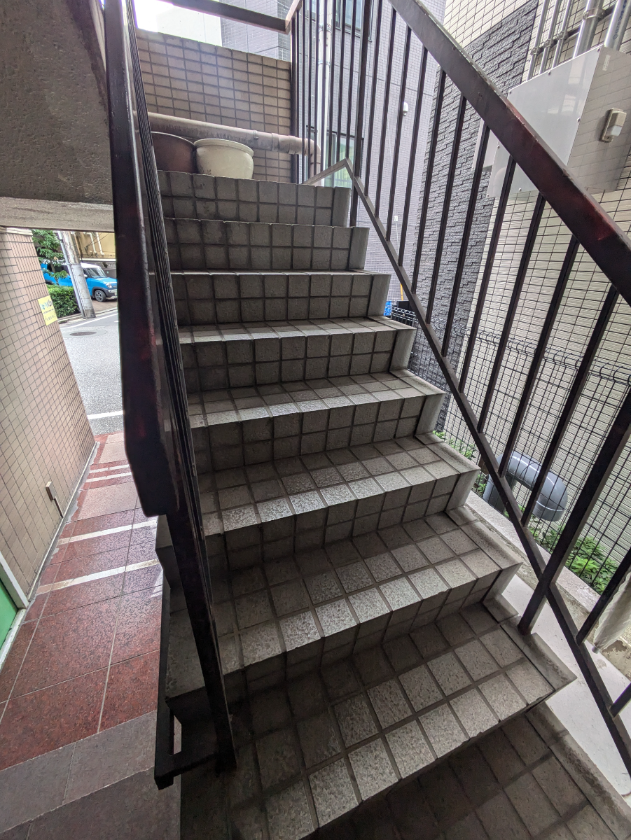 v20251022150707/fresh/building/J00100369256_5