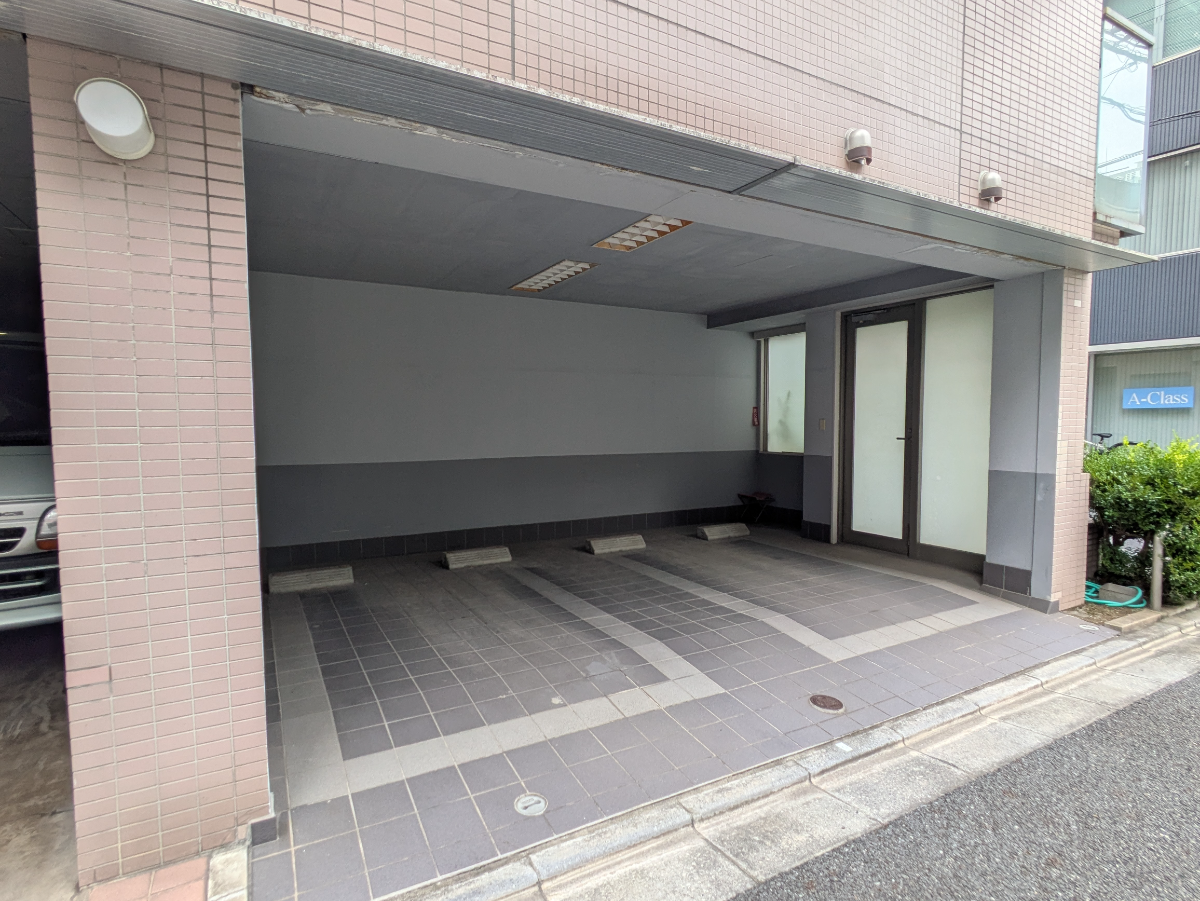 v20251022150707/fresh/building/J00100379394_12