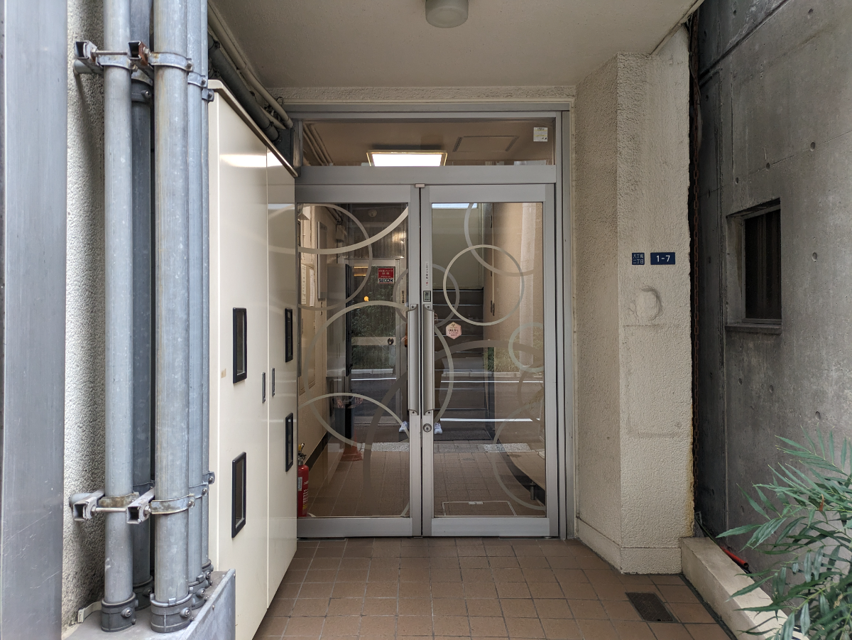 v20251022150707/fresh/building/J00100383752_3
