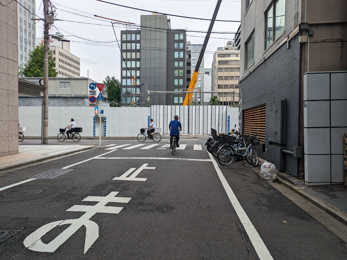 v20251022150707/fresh/building/J00100383942_7