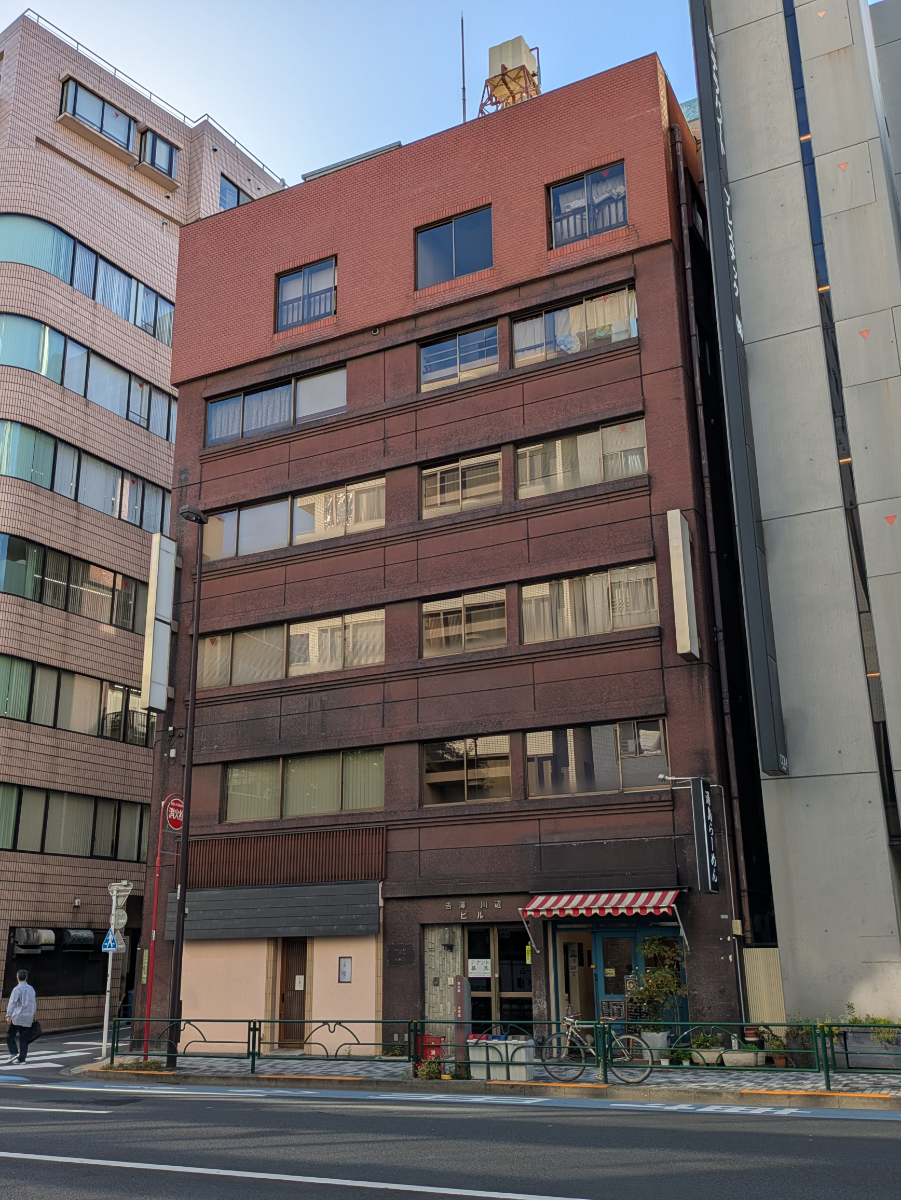 v20251022150707/fresh/building/J00100413589_13
