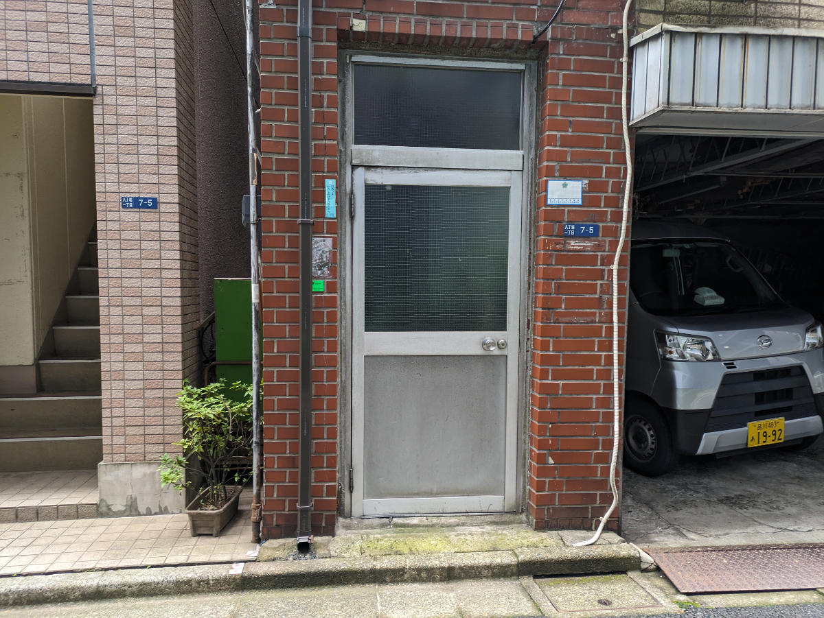 v20251022150707/fresh/building/J00100440558_3