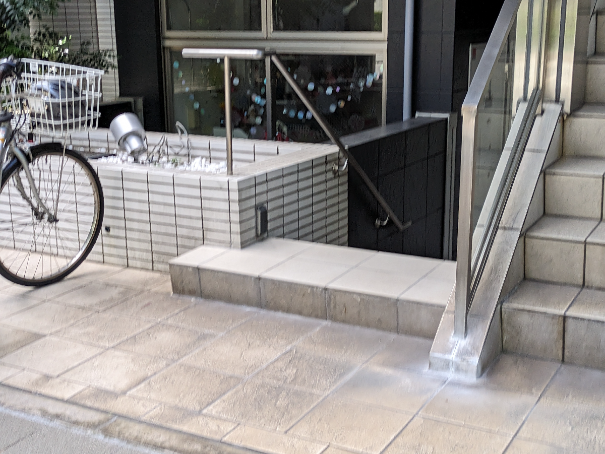 v20251024150704/fresh/building/J00100406882_11