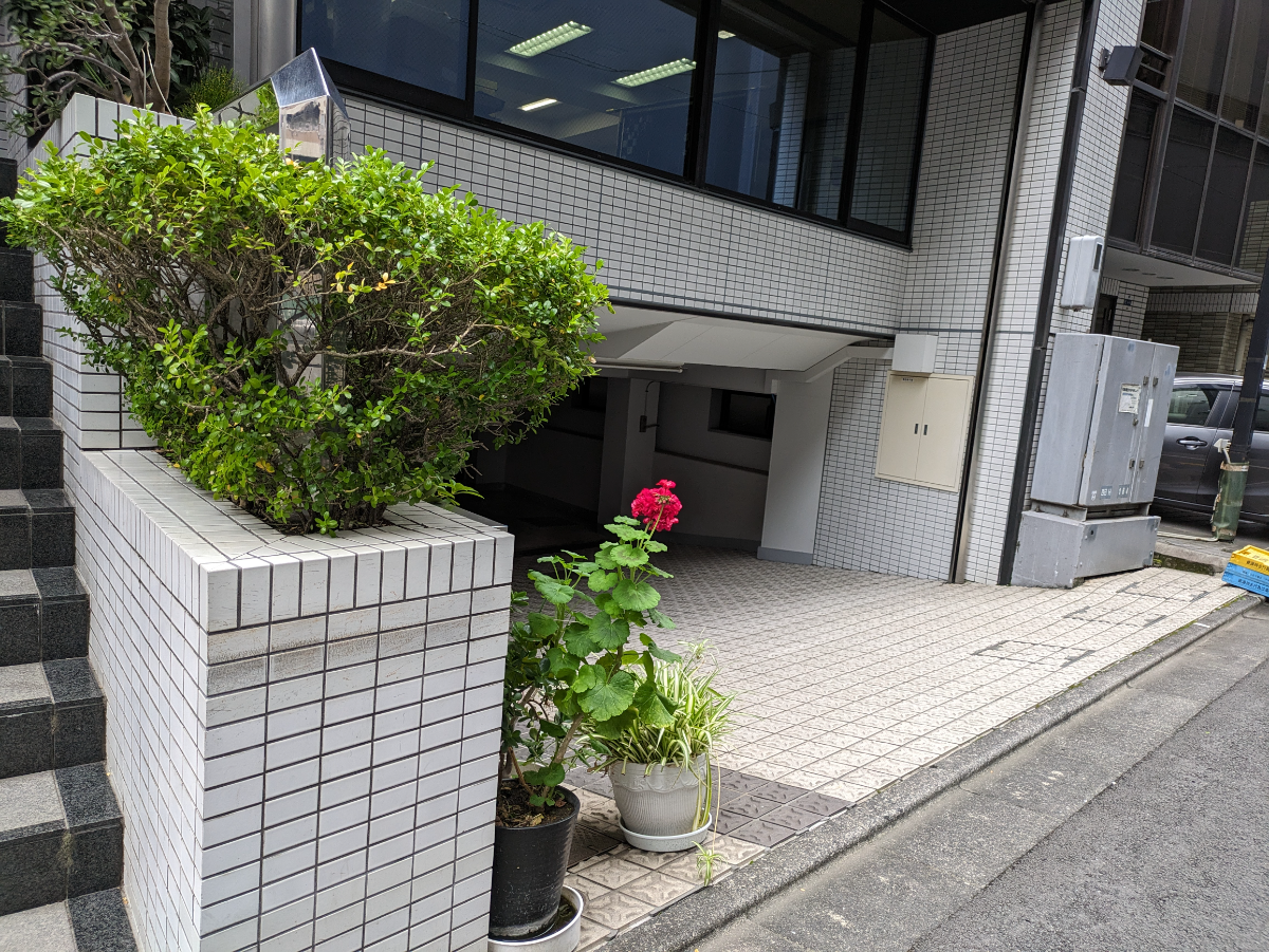 v20251025150703/fresh/building/J00100378554_3