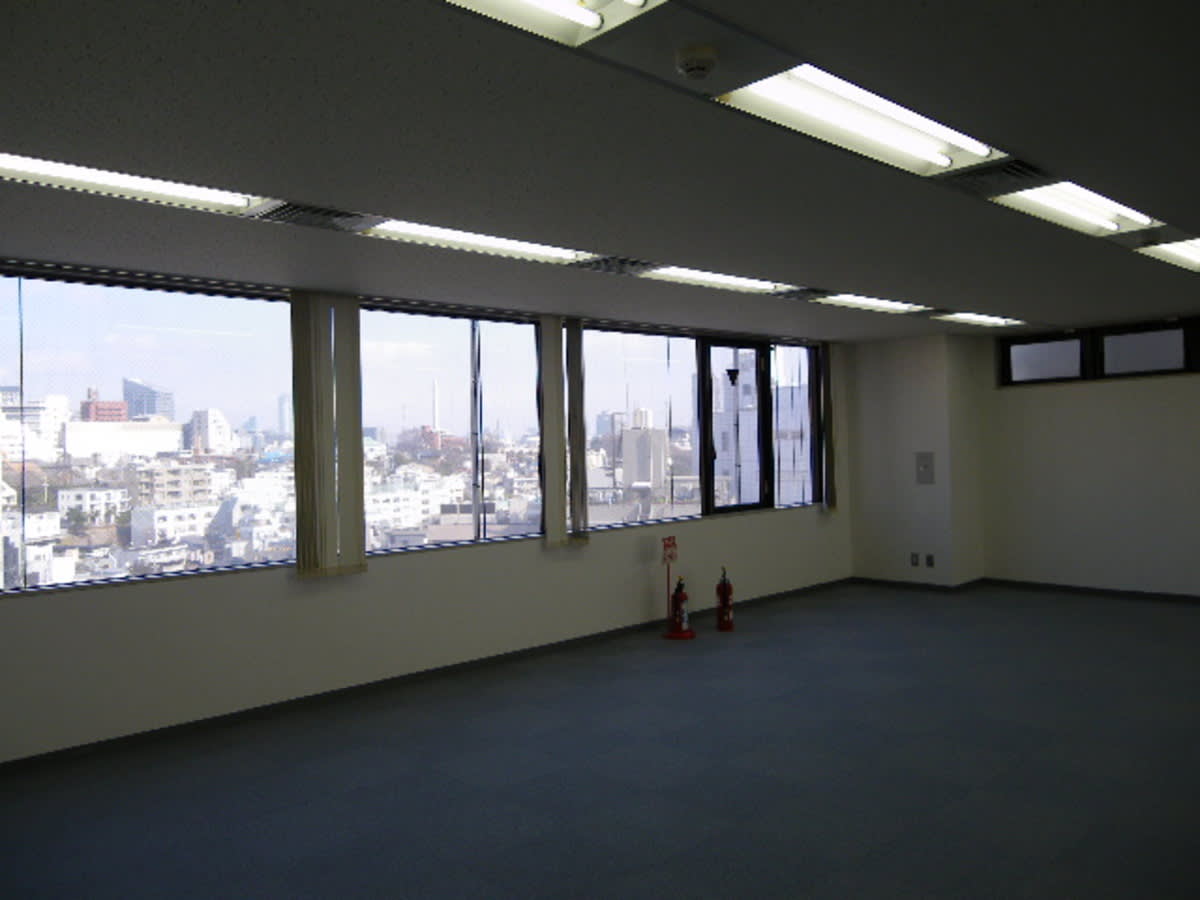v20251025150703/fresh/building/J00100379980_5
