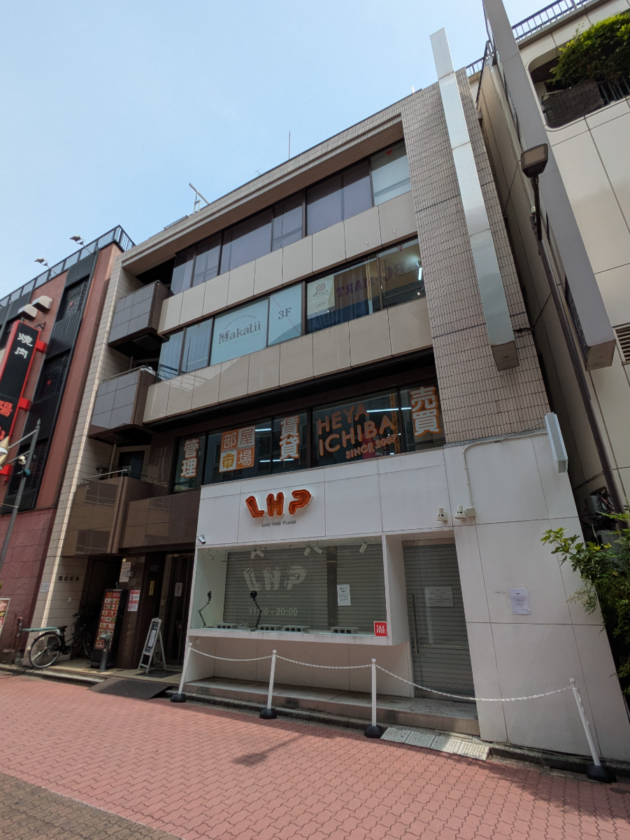 v20251025150703/fresh/building/J00100381204_1