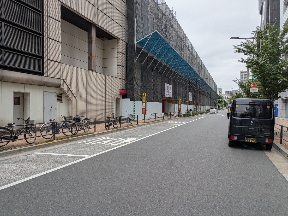v20251025150703/fresh/building/J00100390232_10