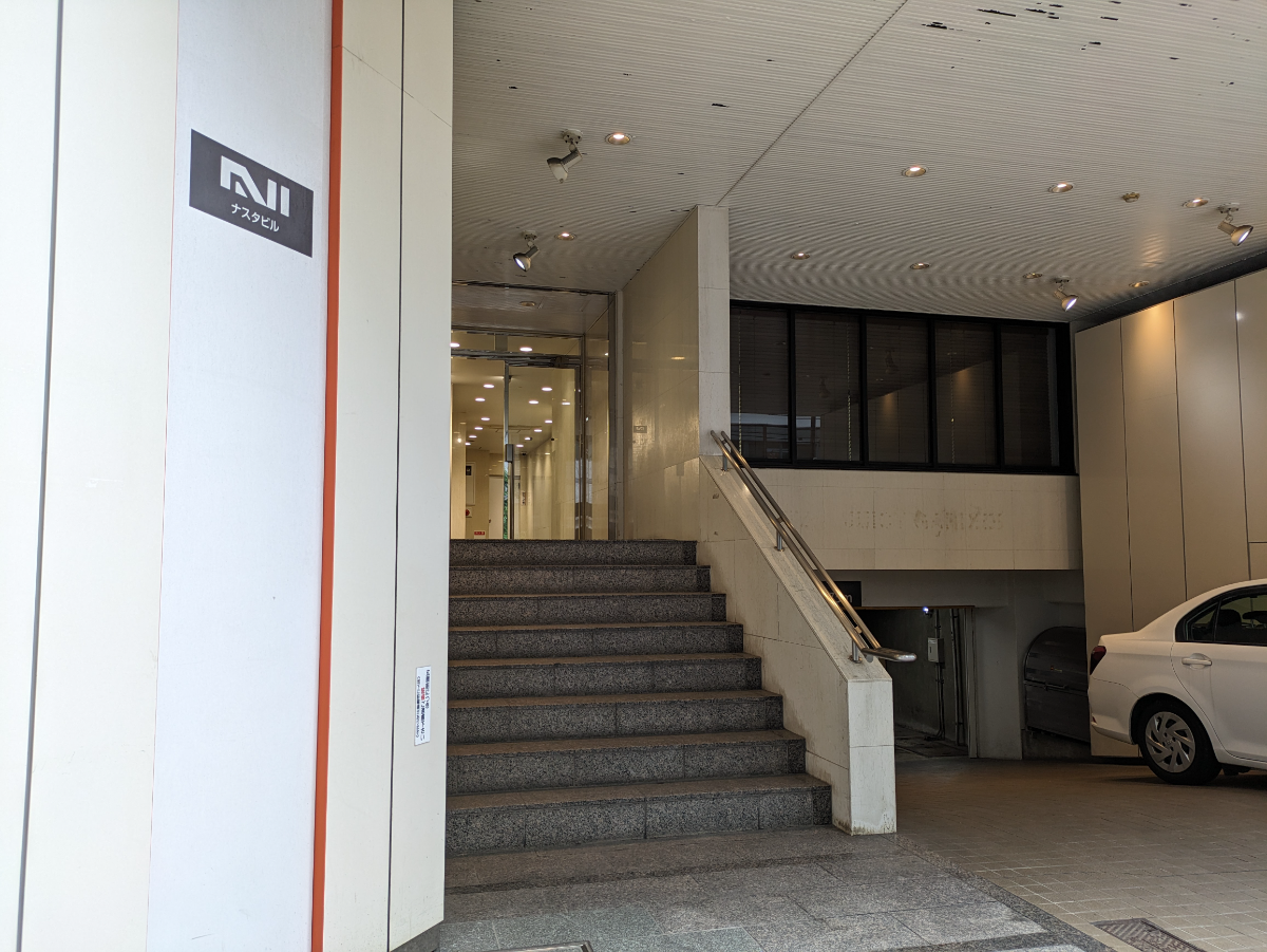 v20251025150703/fresh/building/J00100390499_15