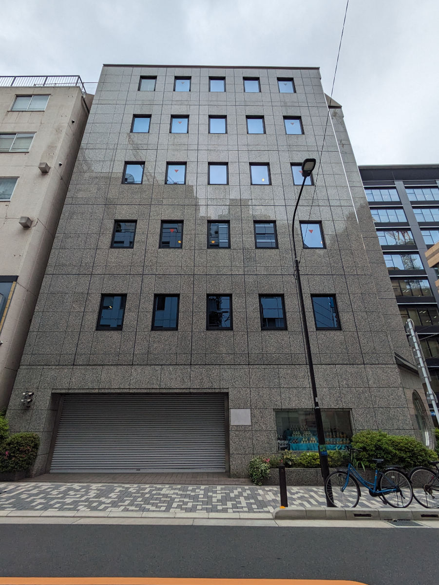 v20251025150703/fresh/building/J00100392590_5