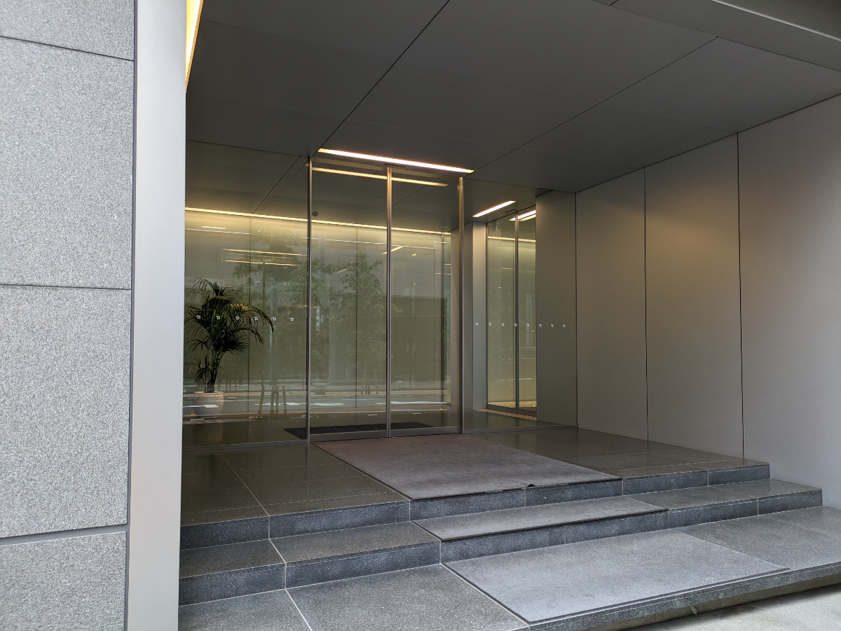 v20251025150703/fresh/building/J00100402996_3