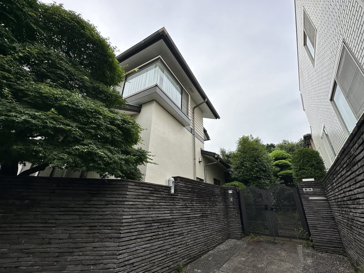 v20251025150703/fresh/building/J00100404069_1