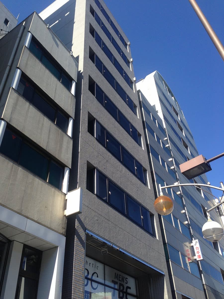 v20251025150703/fresh/building/J00100404669_9