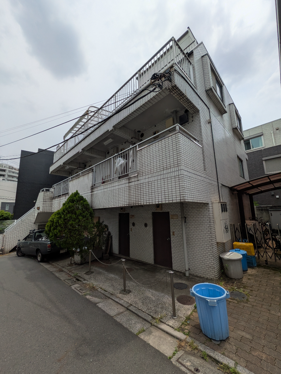 v20251025150703/fresh/building/J00100409036_6