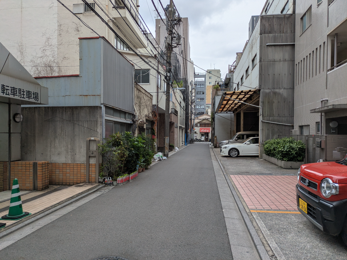 v20251025150703/fresh/building/J00100420976_2