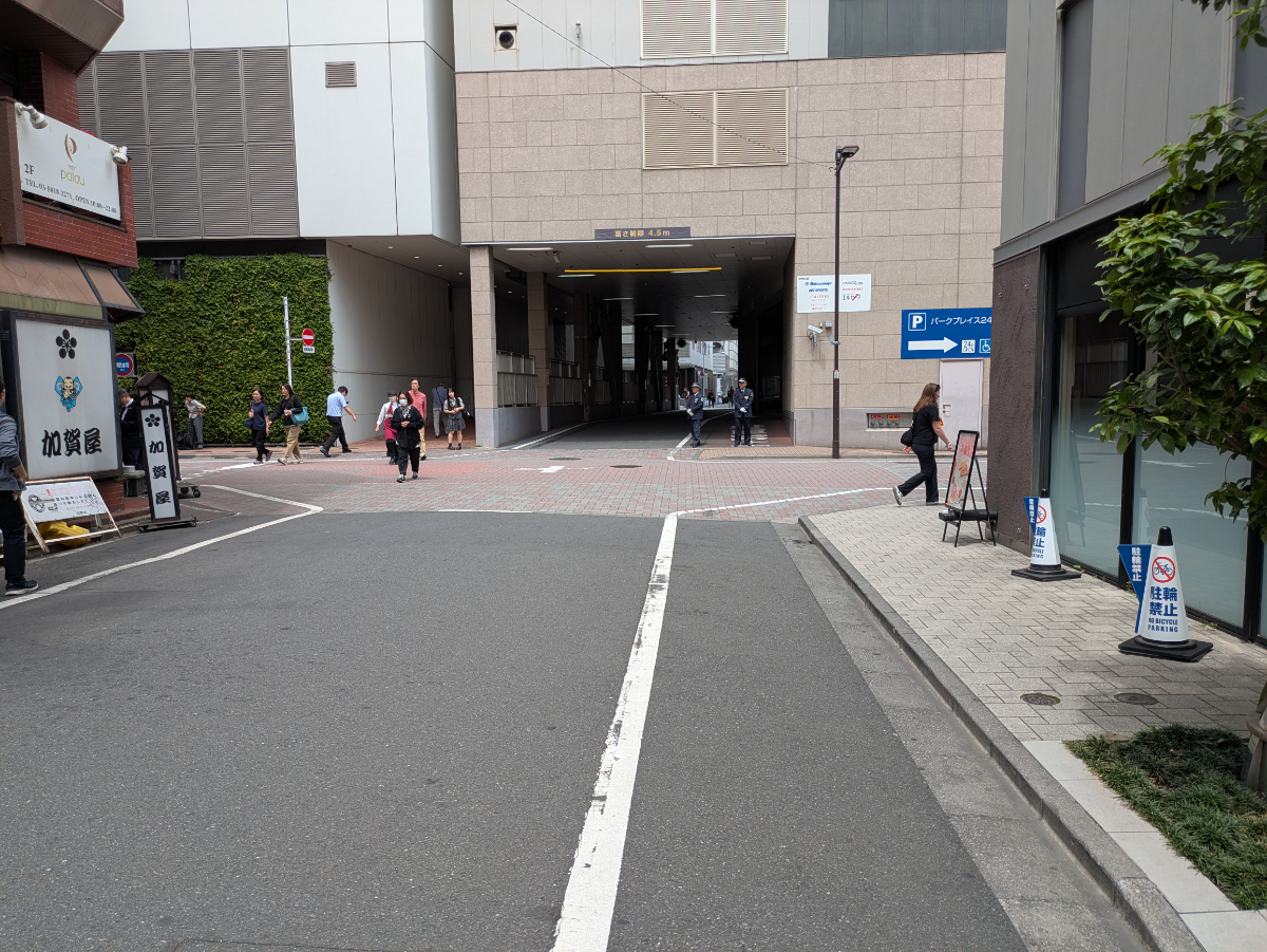 v20251025150703/fresh/building/J00100421241_13