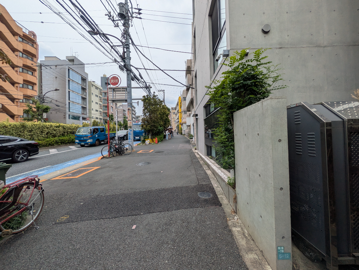 v20251025150703/fresh/building/J00100483089_7