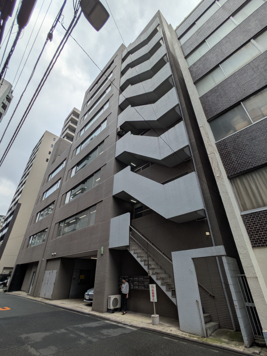 v20251028150703/fresh/building/J00100372446_10