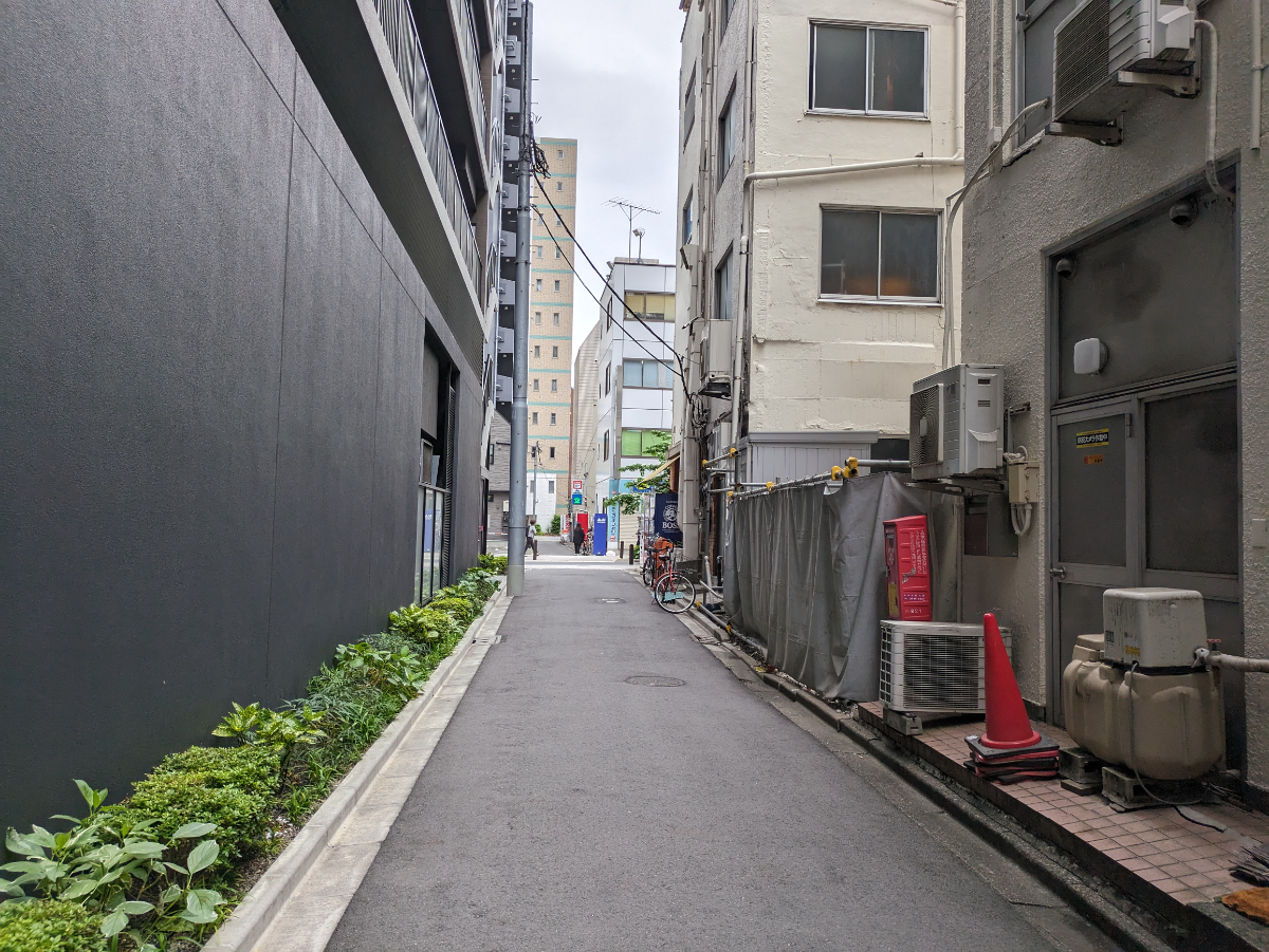 v20251101100342/fresh/building/J00100373234_11