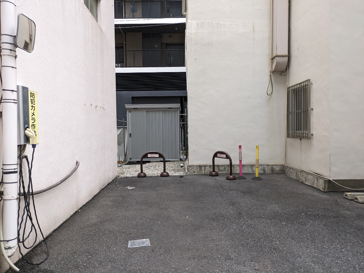 v20251101100342/fresh/building/J00100373234_17