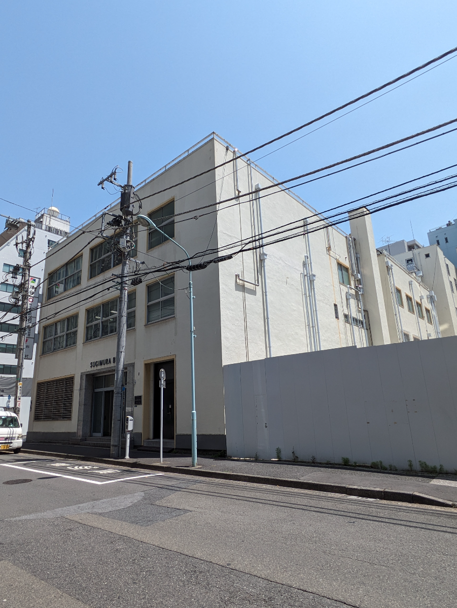 v20251101100342/fresh/building/J00100381556_6