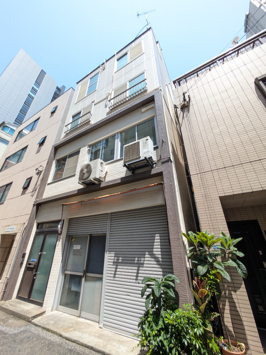 v20251101100342/fresh/building/J00100402318_6