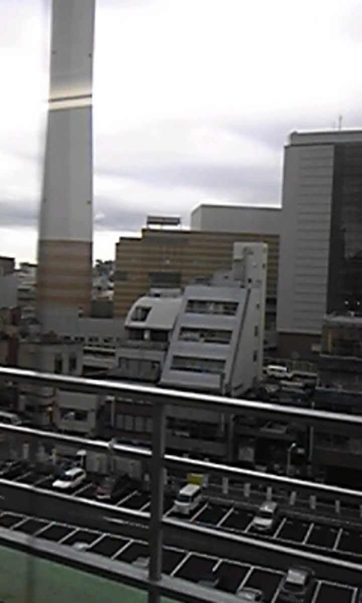 v20251104152305/fresh/room/J00102075581_15