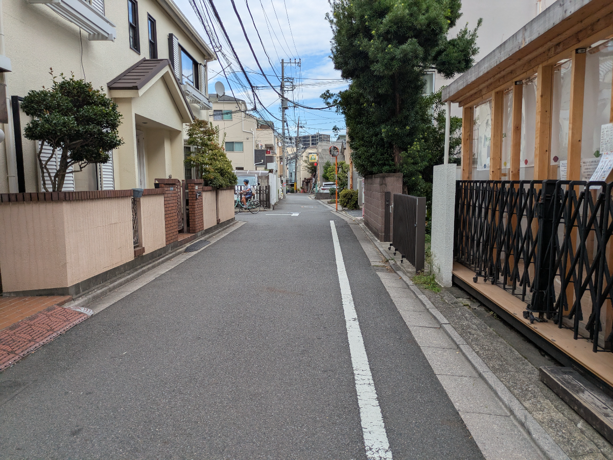 v20251114150803/fresh/building/J00100361677_10