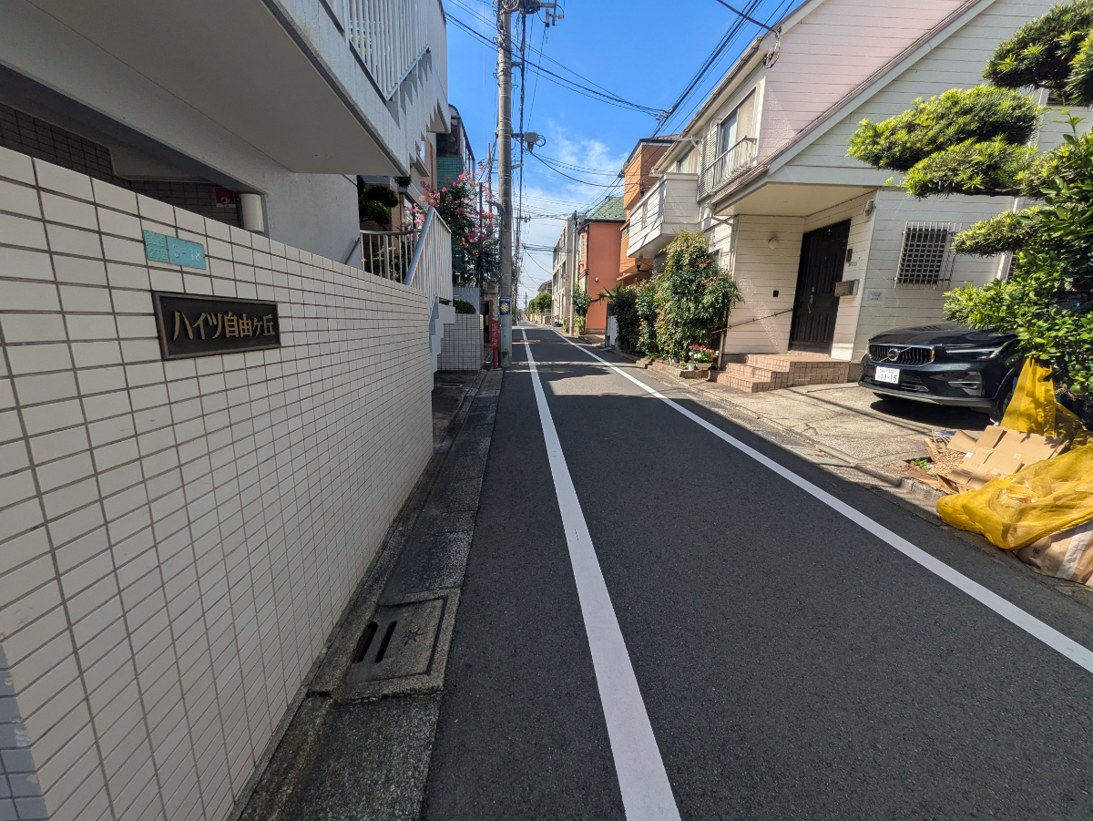 v20251114150803/fresh/building/J00100362422_17