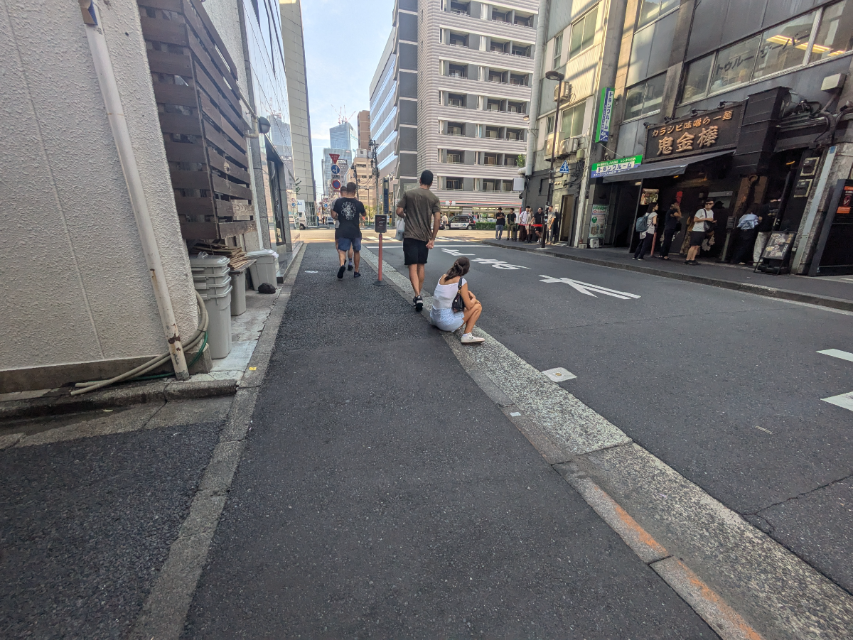 v20251114150803/fresh/building/J00100373439_12