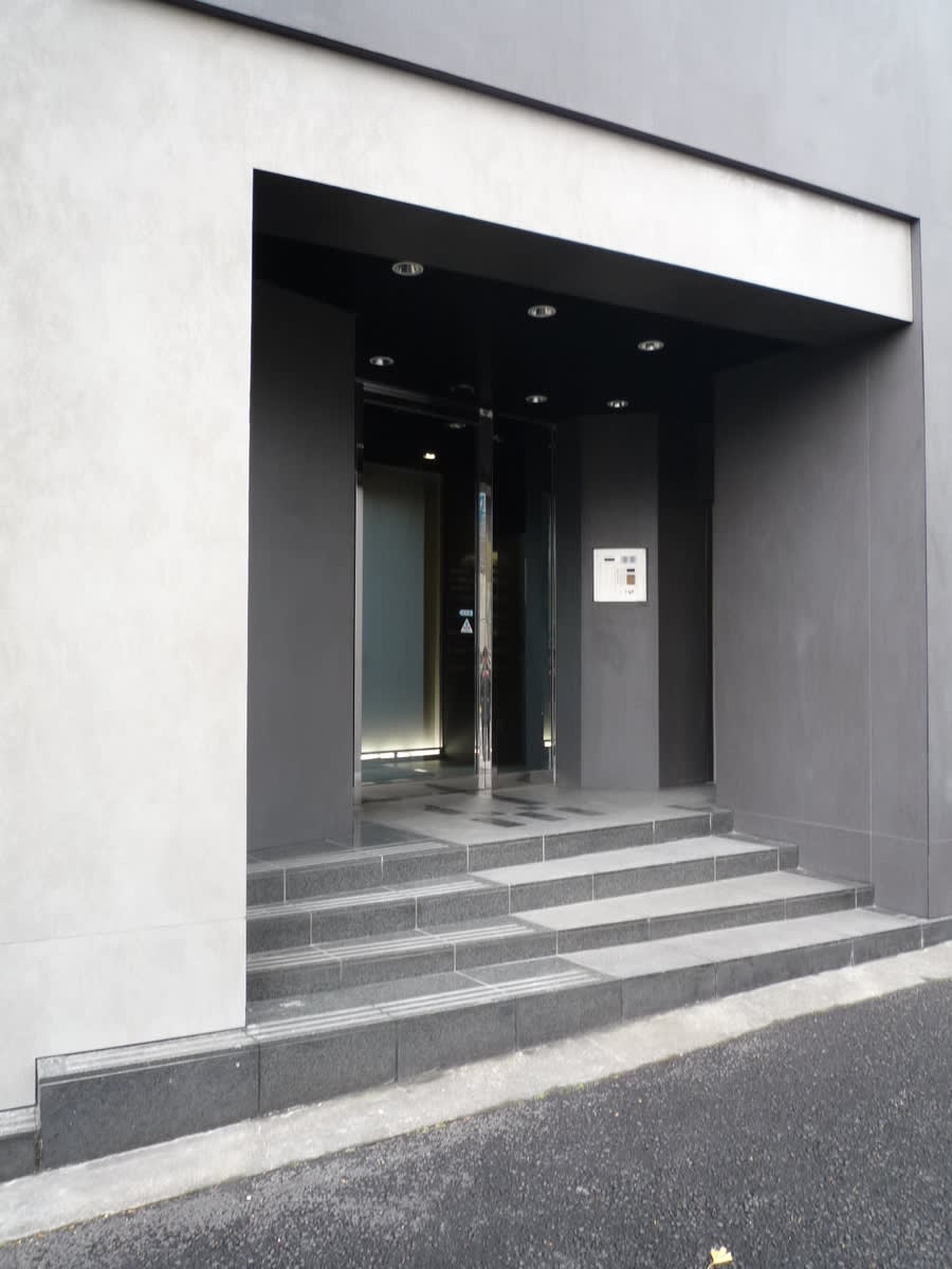 v20251114150803/fresh/building/J00100382312_9