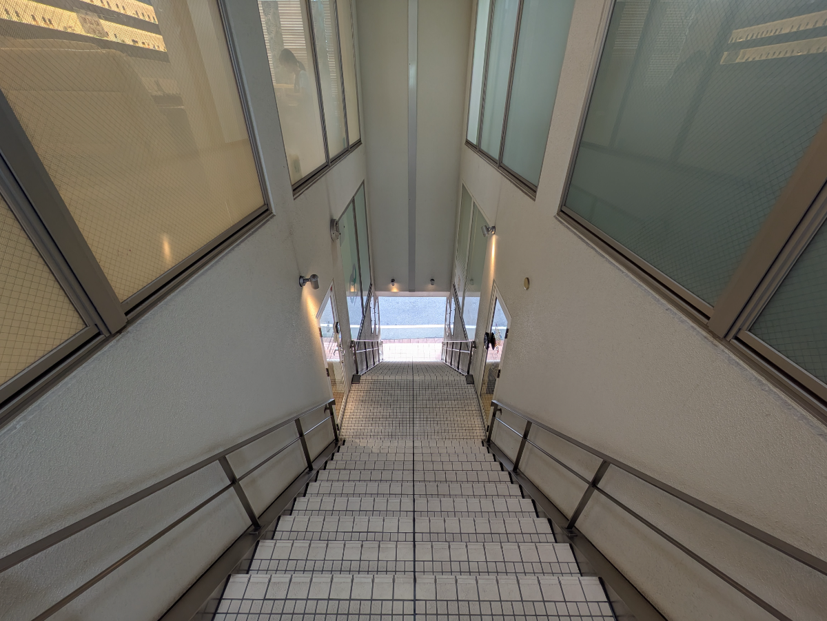 v20251114150803/fresh/building/J00100393930_7