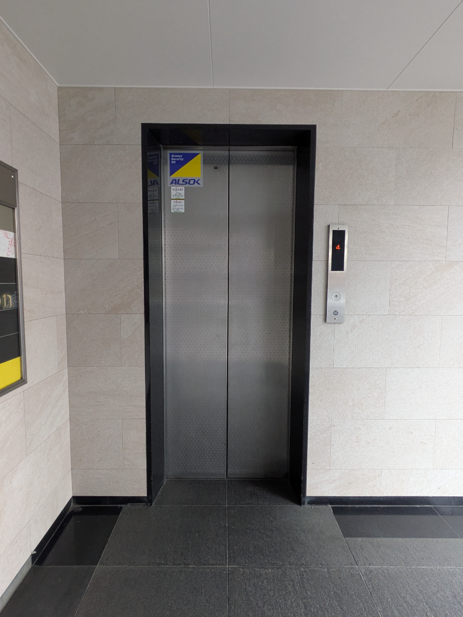 v20251117150812/fresh/building/J00100373389_13