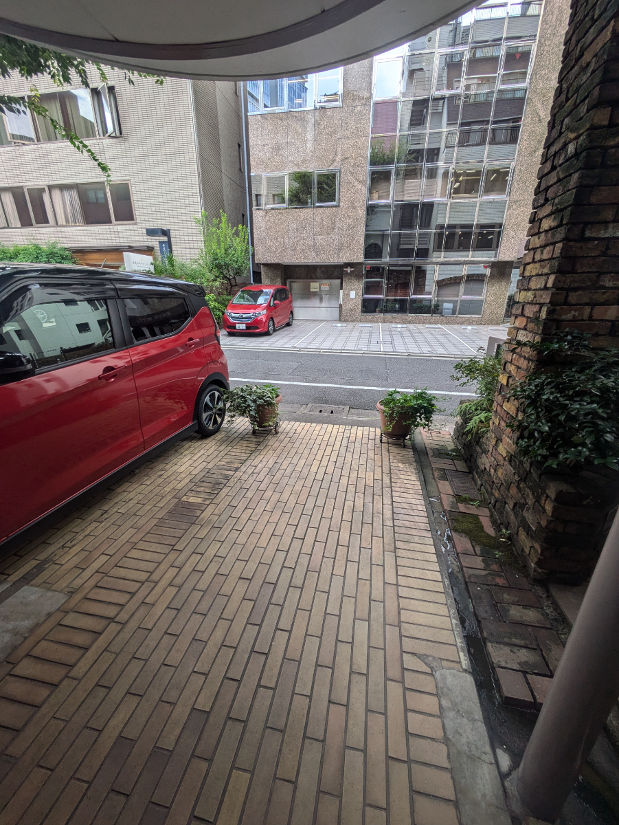 v20251117150812/fresh/building/J00100611027_9